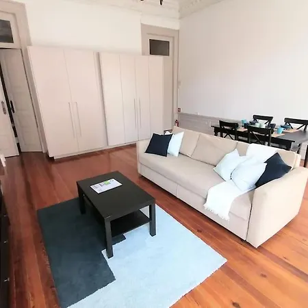 Alvares Cabral Apartamento D * Oporto